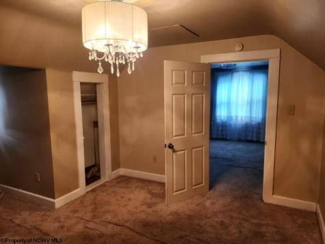 512 Columbia Street Fairmont WV 26554