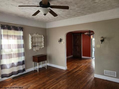512 Columbia Street Fairmont WV 26554