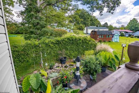 49 Nottingham Place Morgantown WV 26508