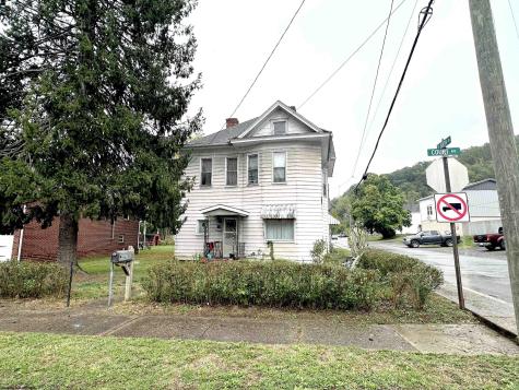 515 Court Avenue Weston WV 26452