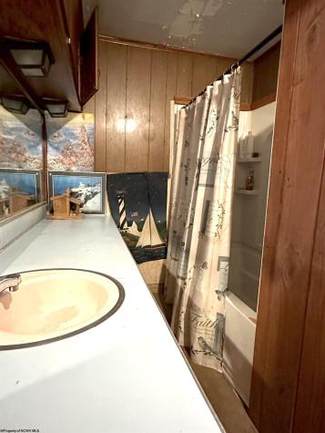 515 Court Avenue Weston WV 26452