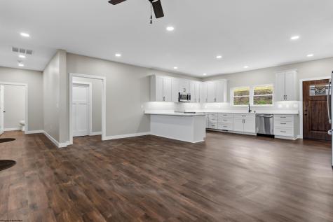 504 Watson Drive Maidsville WV 26541-8191