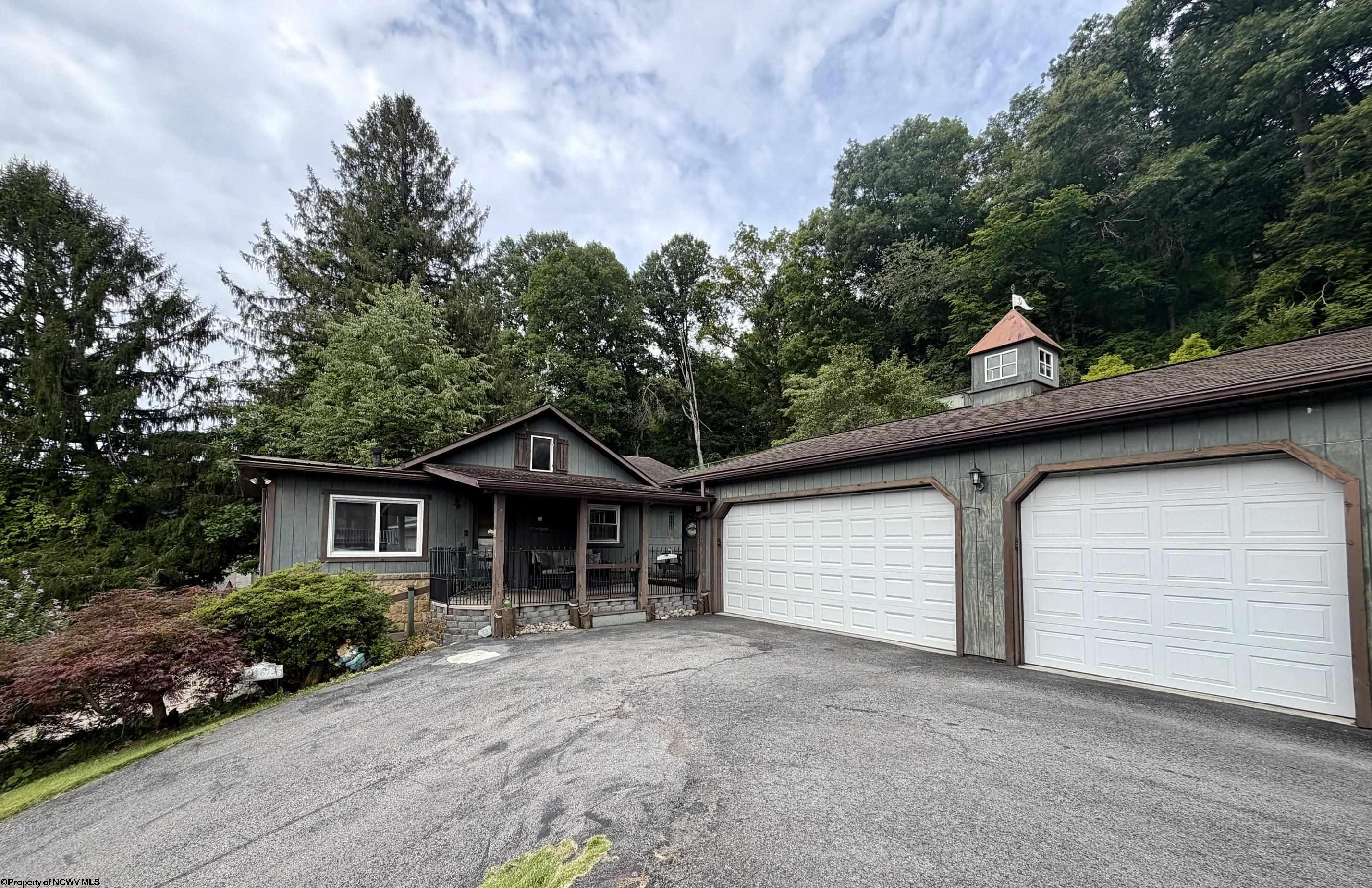 672 Lake Floyd Circle Bristol WV 26332