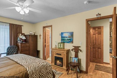 644 Pine Drive Terra Alta WV 26764