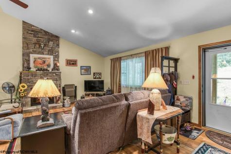 644 Pine Drive Terra Alta WV 26764