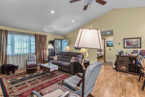 644 Pine Drive Terra Alta WV 26764