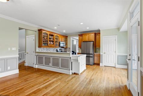 932 Suncrest Place Morgantown WV 26505