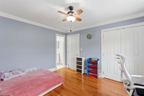 932 Suncrest Place Morgantown WV 26505