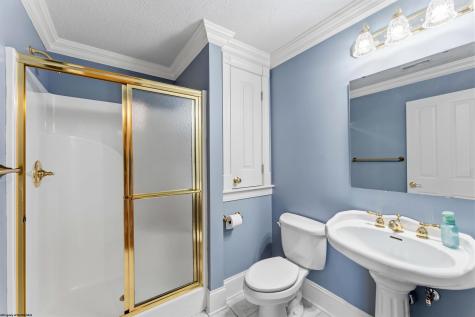 932 Suncrest Place Morgantown WV 26505