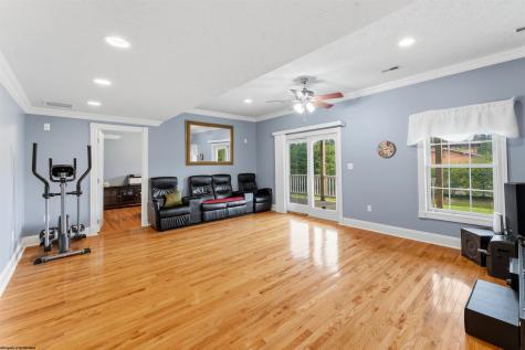932 Suncrest Place Morgantown WV 26505