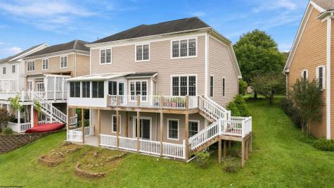 932 Suncrest Place Morgantown WV 26505