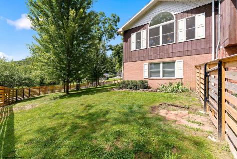 2290 Meadows Drive Morgantown WV 26505