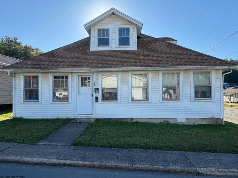 339 Mid Avenue Weston WV 26452