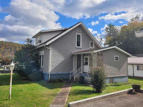397 Monroe Avenue Weston WV 26452