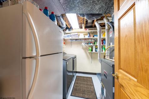 102 Country Club Court Kingwood WV 26537