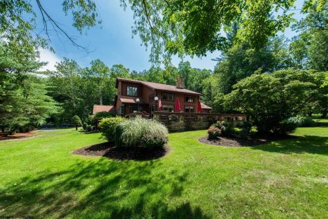 102 Country Club Court Kingwood WV 26537