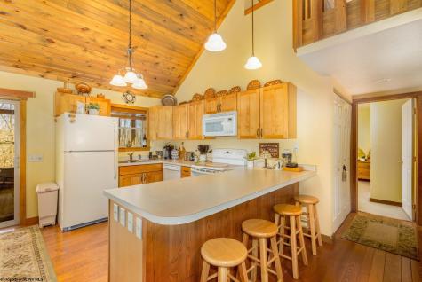 614 Hemlock Circle Terra Alta WV 26764