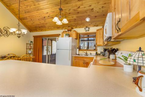 614 Hemlock Circle Terra Alta WV 26764