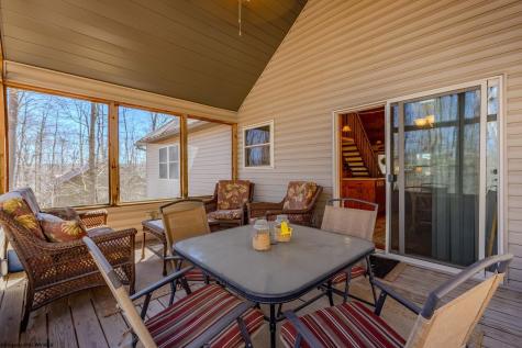 614 Hemlock Circle Terra Alta WV 26764