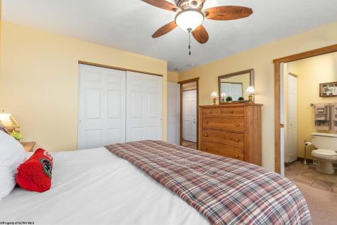 614 Hemlock Circle Terra Alta WV 26764