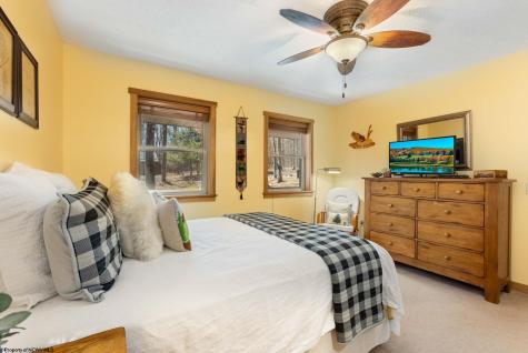 614 Hemlock Circle Terra Alta WV 26764