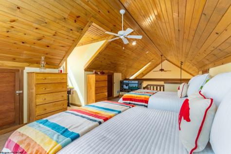 614 Hemlock Circle Terra Alta WV 26764