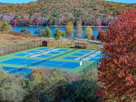 614 Hemlock Circle Terra Alta WV 26764