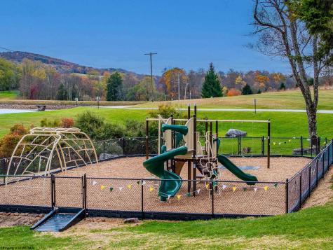 614 Hemlock Circle Terra Alta WV 26764