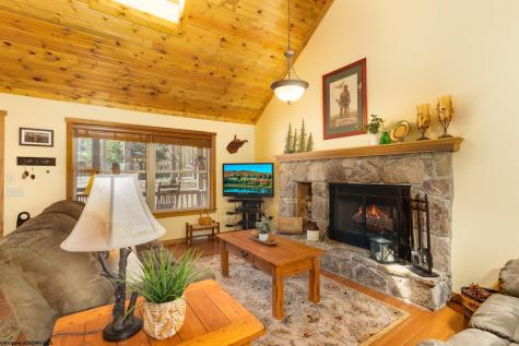 614 Hemlock Circle Terra Alta WV 26764