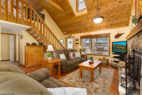 614 Hemlock Circle Terra Alta WV 26764