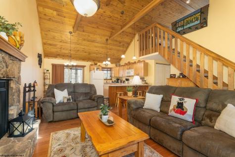 614 Hemlock Circle Terra Alta WV 26764