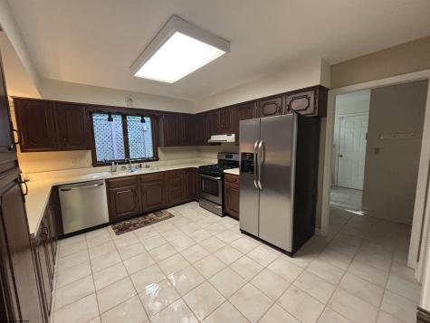 121 Stoneybrook Road Clarksburg WV 26301-5658