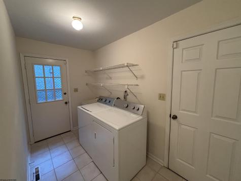 121 Stoneybrook Road Clarksburg WV 26301-5658