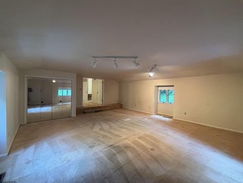 121 Stoneybrook Road Clarksburg WV 26301-5658