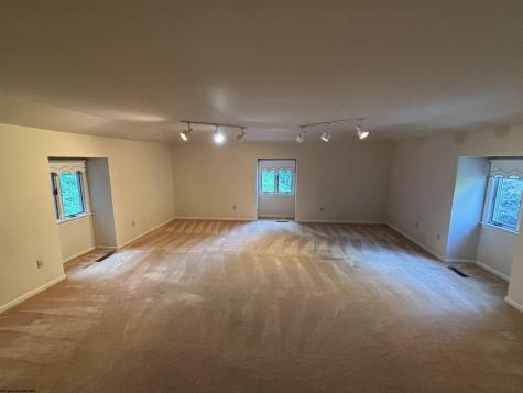 121 Stoneybrook Road Clarksburg WV 26301-5658