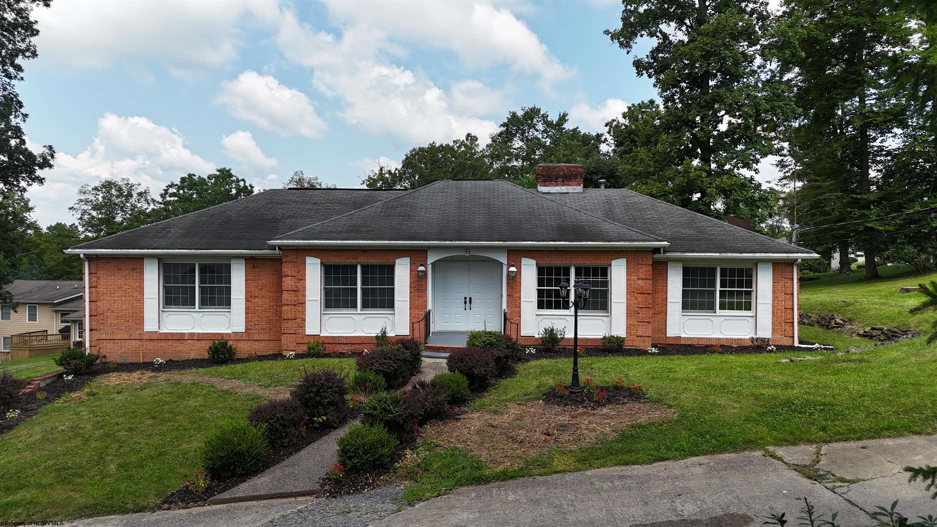 33 Elephant Walk Fairmont WV 26554