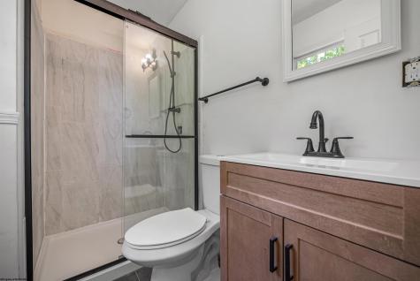 33 Elephant Walk Fairmont WV 26554