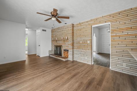 33 Elephant Walk Fairmont WV 26554