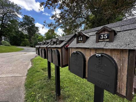 33 Elephant Walk Fairmont WV 26554