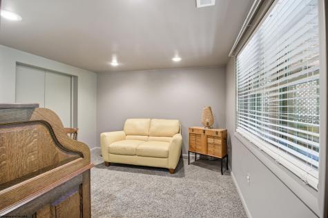 302 Pineview Drive Clarksburg WV 26301