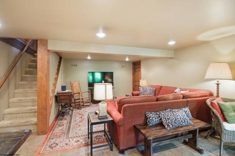 302 Pineview Drive Clarksburg WV 26301