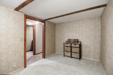 302 Pineview Drive Clarksburg WV 26301