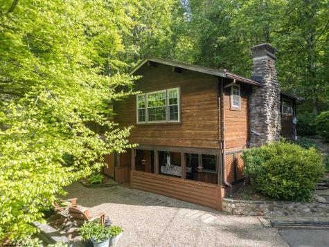 302 Pineview Drive Clarksburg WV 26301