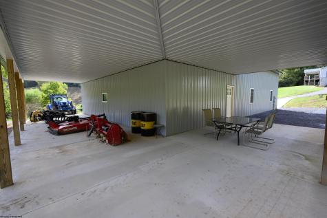2762 Upper Pleasant Creek Road Philippi WV 26416
