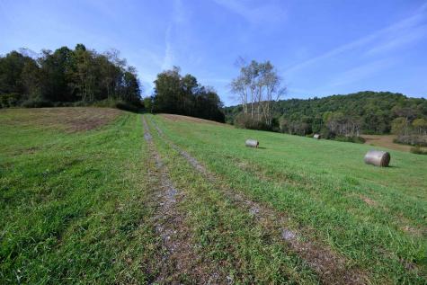2762 Upper Pleasant Creek Road Philippi WV 26416