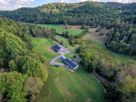 2762 Upper Pleasant Creek Road Philippi WV 26416
