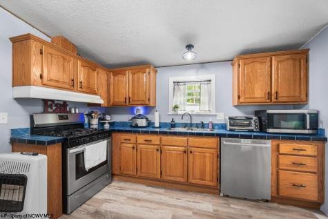 2762 Upper Pleasant Creek Road Philippi WV 26416