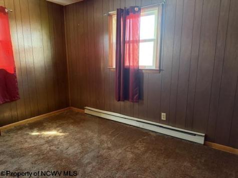 88 Curtis Lane Belington WV 26250