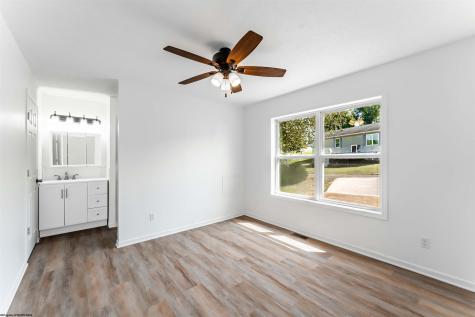 5010 Riverwood Circle Fairmont WV 26554