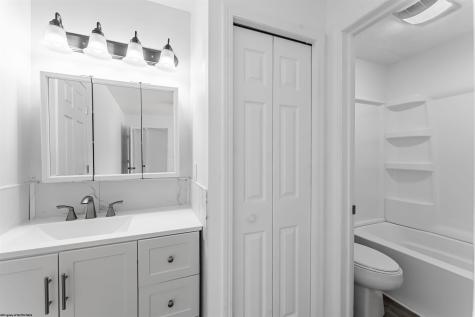 5010 Riverwood Circle Fairmont WV 26554